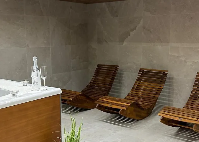 Mlyn Herlikovice 205 Lägenhet *